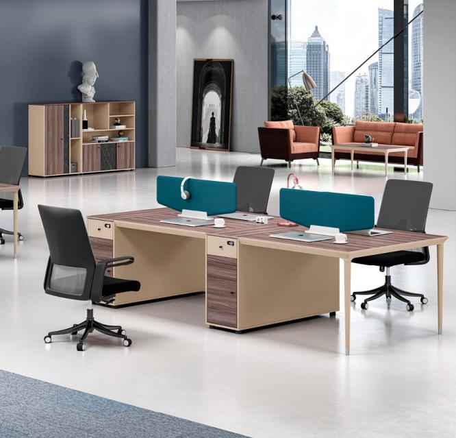 Großes Arbeitstisch Schreibtisch für 4 Personen Holz Bürotisch Beige Großes Arbeitstisch Schreibtisch für 4 Personen Holz Bürotisch Beige von JV Möbel