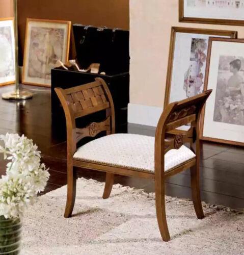 Klassische Bank Wohnzimmer Sitzmöbel Luxus Hocker Polster Textil Stoff von JV Möbel