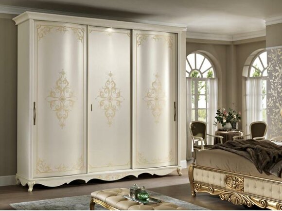 Kleiderschrank mit Spiegel Massivholz Schlafzimmermöbel Design Schränke Italien Kleiderschrank mit Spiegel Massivholz Schlafzimmermöbel Design Schränke Italien von JV Möbel