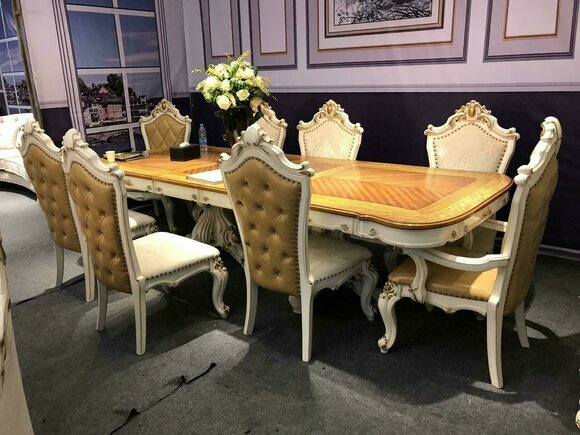 Königlicher 7tlg. Esszimmer Garnitur Set Barock Rokoko Tisch 6x Stühle Königlicher 7tlg. Esszimmer Garnitur Set Barock Rokoko Tisch 6x Stühle von JV Möbel