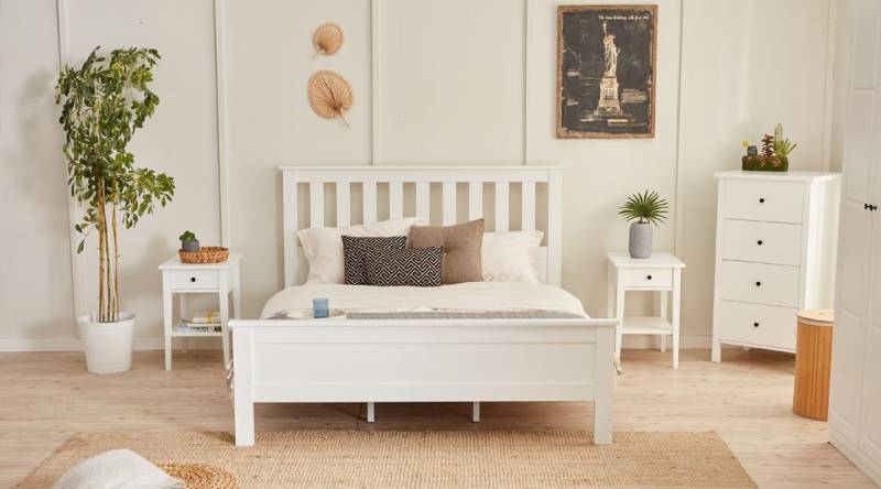 Komplette Schlafzimmer Luxus Suite Nachttisch Bett Elternschlafzimmer 3tlg von JV Möbel