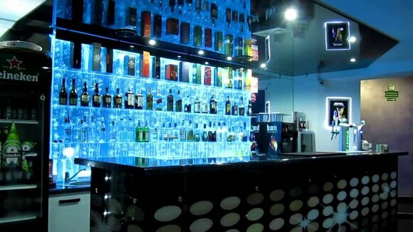 LED Regal Bar Wasser Wand Säule Beleuchtete Wasserwände Bar Theke von JV Möbel
