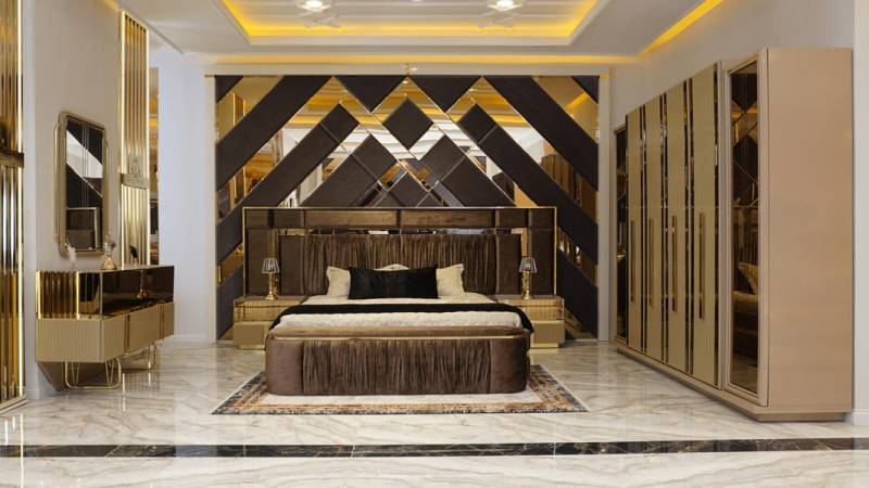 Luxus Schlafzimmer Bett Bank 2x Nachttische Kleiderschrank Kommode Spiegel von JV Möbel