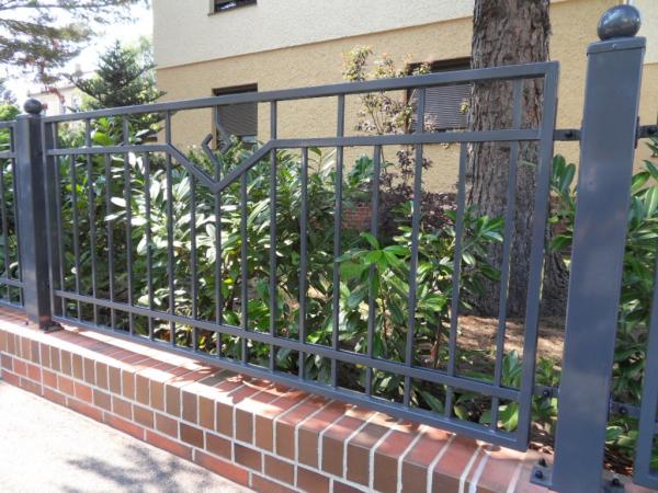 Moderner Aussen Garten Grundstück Handarbeit Geländer Zaun Klassisch Zaun M363 von JV Möbel
