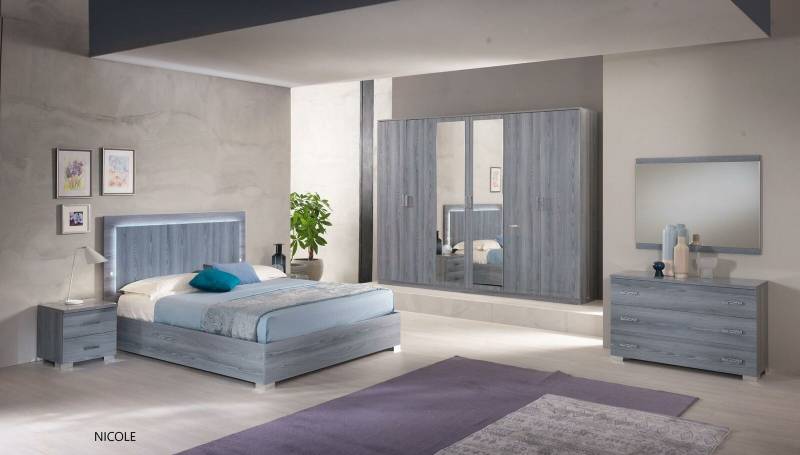 Möbel Schlafzimmer Set Bett 2x Nachttisch Kommode Spiegel Kleiderschrank 6tlg. von JV Möbel
