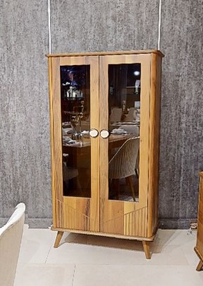 Robuste Holzvitrine Designer 2-Türige Glasvitrine Glasschrank Edle Möbel Robuste Holzvitrine Designer 2-Türige Glasvitrine Glasschrank Edle Möbel von JV Möbel