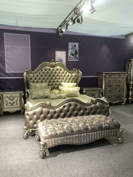Sitz Polster Bank Polster Sitz Hocker Bank Stoff Holz Stil Designer Chesterfield Sitz Polster Bank Polster Sitz Hocker Bank Stoff Holz Stil Designer Chesterfield von JV Möbel