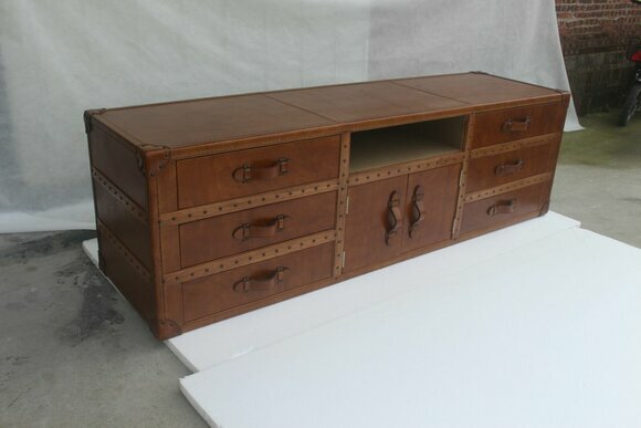 Vintage Kommode Sideboard Leder TV Lowboard Truhe Old Look Style Koffer Vintage Kommode Sideboard Leder TV Lowboard Truhe Old Look Style Koffer von JV Möbel