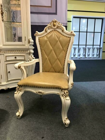 Wohnzimmer Stuhl Design Esszimmer Holz Stühle Polster mit Armlehne Barock von JV Möbel