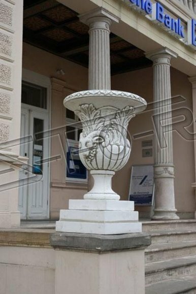 Design Blumentopf Top Planz Kübel Gefäß Töpfe Figur Gesicht Skulptur von JVmoebel