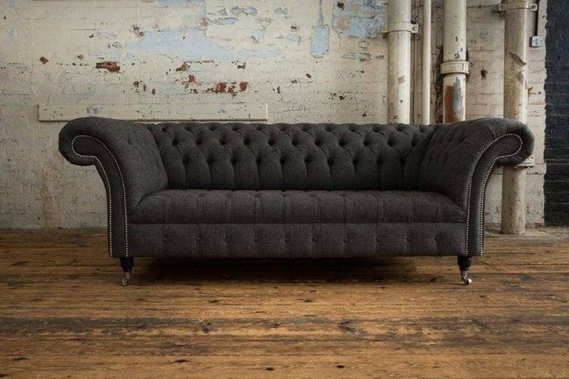 JVmoebel 3-Sitzer Chesterfield 3-Sitzer Sofa aus Textil – Stilvolles Polstersofa, Made in Europa JVmoebel 3-Sitzer Chesterfield 3-Sitzer Sofa aus Textil – Stilvolles Polstersofa, Made in Europa von JVmoebel
