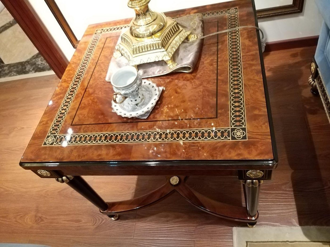 JVmoebel Beistelltisch, Antik Design Klassischer Couchtisch Sofa Wohnzimmer Tisch von JVmoebel