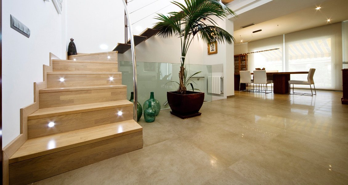 JVmoebel Bodenfliese Luxuriöse Beige Marmor Fliesen aus Naturstein für Wand und Boden, Beige, Made in Europa von JVmoebel