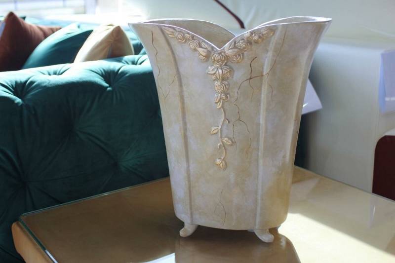 JVmoebel Dekovase Schale Vase Tisch Design Vasen Designer Wohnzimmer Blumen (1 St., 1x Vase), Made in Europa von JVmoebel