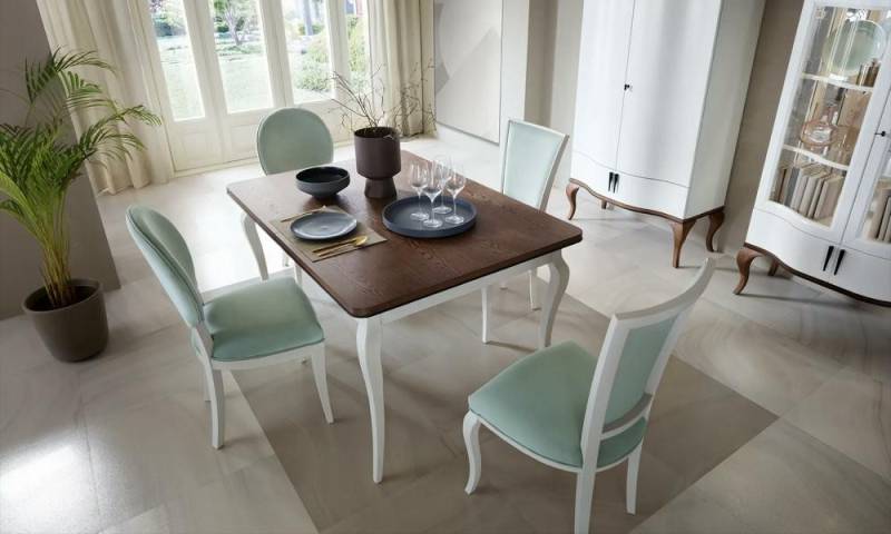 JVmoebel Essgruppe Essgarnitur Essgruppe Esstisch 4x Stühle Holzmöbel Stilvoller Komplett, (5tlg Esszimmer Set (Esstisch + 4x Stühle), Made in Europa von JVmoebel