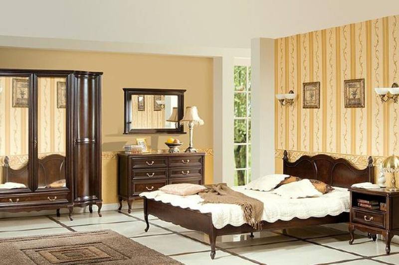 JVmoebel Schlafzimmer-Set Italienische Möbelset: Bett, Nachttische, Kommode und Spiegel, Made in Europa JVmoebel Schlafzimmer-Set Italienische Möbelset: Bett, Nachttische, Kommode und Spiegel, Made in Europa von JVmoebel