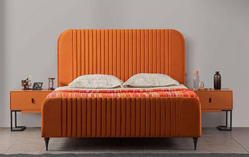 JVmoebel Schlafzimmer-Set Luxuriöses Schlafzimmermöbelset mit oranges Bett und Nachttischen, (3-tlg., Bett + 2x Nachttische), Made in Europa von JVmoebel