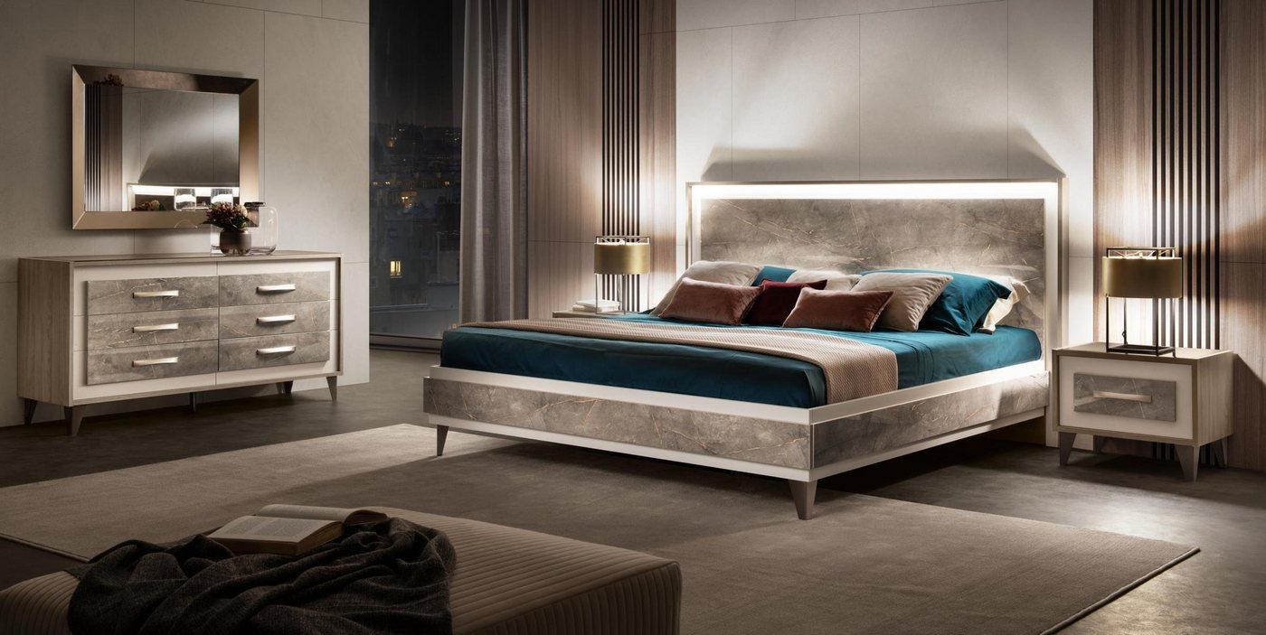 JVmoebel Schlafzimmer-Set Schlafzimmermöbel Set mit Bett, 2 Nachttischen, Kommode & Spiegel, Made in Europa JVmoebel Schlafzimmer-Set Schlafzimmermöbel Set mit Bett, 2 Nachttischen, Kommode & Spiegel, Made in Europa von JVmoebel