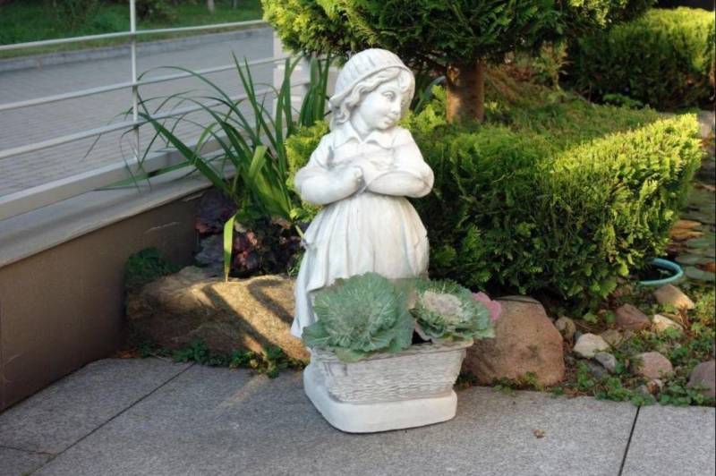 JVmoebel Dekovase Blumenkübel Pflanz Kübel Figur Blumentöpfe Garten Vasen Gefäss, Made in Europa von JVmoebel