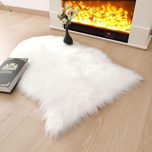 JXLOULAN Faux Fell Teppich Weiß 50x80 cm, Longhair Schaffell Flauschiger Teppiche Lammfell Fellteppich Waschbar Wohnzimmer Deko Teppich für Kinderzimmer Wohnzimmer Schlafzimmer JXLOULAN Faux Fell Teppich Weiß 50x80 cm, Longhair Schaffell Flauschiger Teppiche Lammfell Fellteppich Waschbar Wohnzimmer Deko Teppich für Kinderzimmer Wohnzimmer Schlafzimmer von JXLOULAN