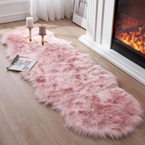 JXLOULAN Faux Lammfell Schaffell Teppich Rosa 80x180 cm, Flauschiger Teppich Wohnzimmer Deko Longhair Weicher Fell Carpet für Stühle Sofa Schlafzimmer Kinderzimmer von JXLOULAN