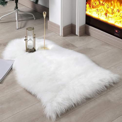 JXLOULAN Faux Lammfell Schaffell Teppich Weiß 75x120 cm, Weicher Flauschiger Teppich Wohnzimmer Deko, Longhair Fell Lammfellimitat Carpet für Stühle Sofa Schlafzimmer Kinderzimmer JXLOULAN Faux Lammfell Schaffell Teppich Weiß 75x120 cm, Weicher Flauschiger Teppich Wohnzimmer Deko, Longhair Fell Lammfellimitat Carpet für Stühle Sofa Schlafzimmer Kinderzimmer von JXLOULAN