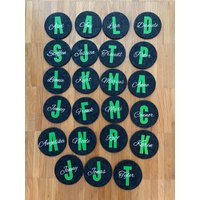 Namensschild Als Untersetzer. Platzschild Gäste Schild. Namensuntersetzer von JaLeKreativGeschenk