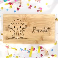 Schneidebrett Kinder Name Tiere Affe Geburtstag Geschenk Taufe Geburt Frühstücksbrett Personalisiert Bambus Frühstücksbrettchen von JaRiNa23