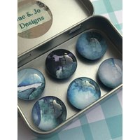 Set Mit Sechs Glasmagneten - Aquarell Arbeitsgeschenkbörse Kühlschrankmagnete Mitarbeitergeschenk Bürodekoration von JacJoDesigns
