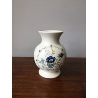 Vintage Purbeck Poole Pottery Baluster Creme Vase Mit Blauem Blumendruck von JacarandaCollection