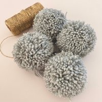 Kelchwollpompos "Jacky & Family" | Verschlüsse Werden Gestellt Kelchwollpompos "Jacky & Family" | Verschlüsse Werden Gestellt von JackyAndFamily