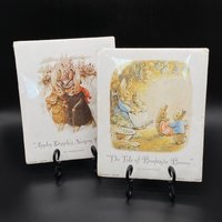 Vintage -1995 Fliegende Farben - 2Er-Set "Appley Dapply Es Nursery Rhymes" & "The Tale Of Benjamin Bunny" Von Beatrix Potter von JacquelynVaccaro