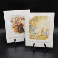 Vintage -1995 Fliegende Farben - 2Er-Set "Appley Dapply Es Nursery Rhymes" & "The Tale Of Benjamin Bunny" Von Beatrix Potter von JacquelynVaccaro