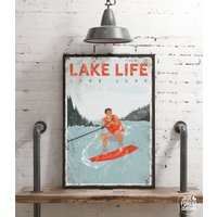 "Vintage Lake Life ""Lake Life""-Schild > Personalisiertes Wake-Boarding-Poster Für Vintage-Dekoration Am See, Individuelles Geschenk Ihn, Lake Lure von JadeForestDecor