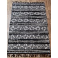 3x5 Fuß Und Andere Marokkanisch Inspirierte Grau-Weiße Boho-Teppich Für Yoga/Küche/Büro/Badezimmer/Garten Usw. Bis 3x20 Fuß von JaipurHandCraftsShop
