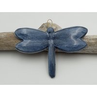 Jake Irving Keramik Libelle Wandbehang in Arran Blau von JakeIrvingCeramics