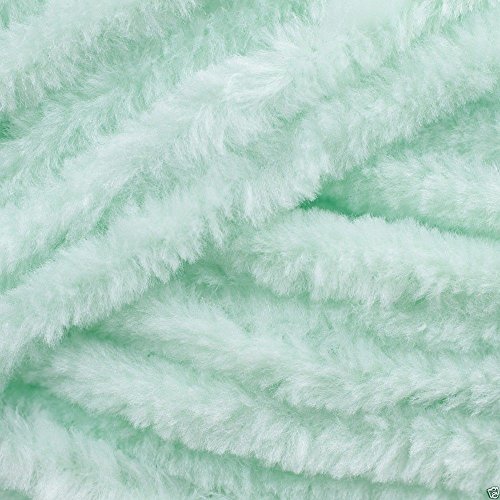 James C Brett Flutterby grobe Strickwolle grün James C Brett Flutterby grobe Strickwolle grün von James C. Brett