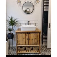 Rustikale Altholz Badezimmer Eitelkeit - Bauernhaus Eleganz Für Ihr Bad von JamesSquared