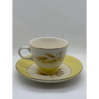 Century Service Herbstgold Tasse Mit Untertasse, Herbstgoldporzellan, Gelbes Porzellan von JammysTreasures