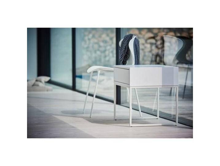 Jan Kurtz, Nachttisch, Nachttisch DINA, Gestell: Stahlrohr lunasilber Jan Kurtz, Nachttisch, Nachttisch DINA, Gestell: Stahlrohr lunasilber von Jan-Kurtz