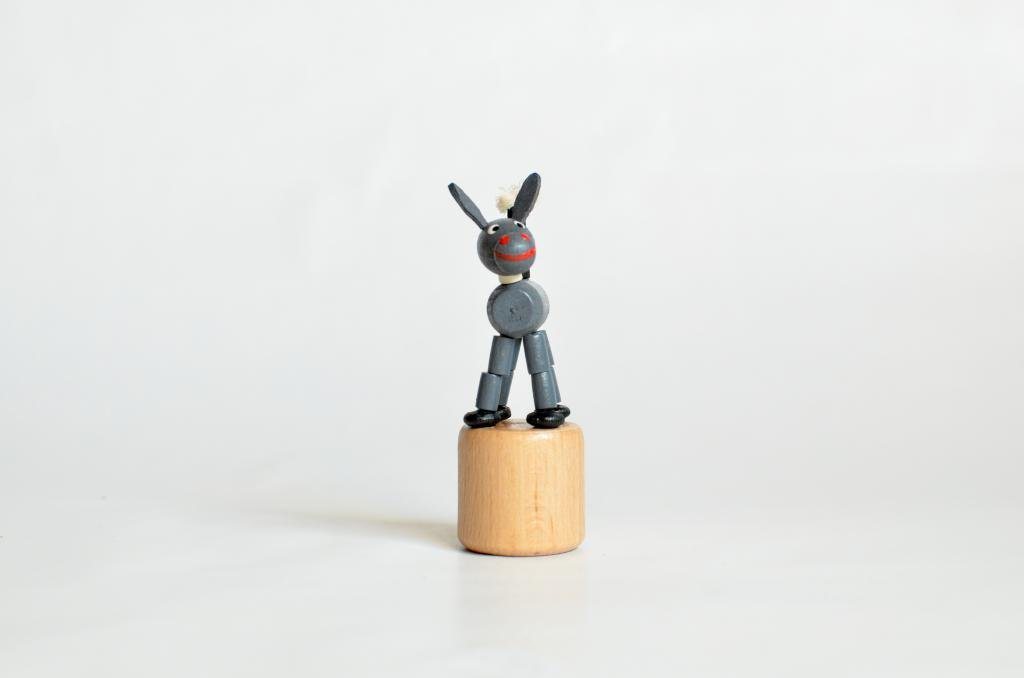 Jan Stephani Erzgebirgische Volkskunst Tierfigur Holzspielzeug Wackelfigur Esel Höhe=8,5cm NEU von Jan Stephani Erzgebirgische Volkskunst