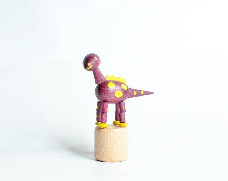 Jan Stephani Erzgebirgische Volkskunst Tierfigur Holzspielzeug Wackelfigur Dinosaurier lila Höhe=9cm NEU von Jan Stephani Erzgebirgische Volkskunst