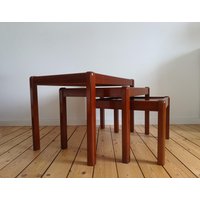 Teak Nesting Tables/ Vintage Danish Set Of 3 Sidetables/ Mid Century Modern Coffee 60S von JanDorDesign