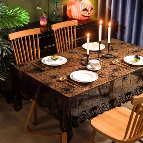 JanYoo Halloween Tischdecke Deko 137 x 182cm Tischdecke mit Spinnennetz Schwarz Spitze Rechteck Tischtuch Waschbar Tischdecke für Party Garten Wohnzimmer Esszimmer Kamin JanYoo Halloween Tischdecke Deko 137 x 182cm Tischdecke mit Spinnennetz Schwarz Spitze Rechteck Tischtuch Waschbar Tischdecke für Party Garten Wohnzimmer Esszimmer Kamin von JanYoo