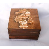 Holzkiste Für Weihnachtsgebäck, Lebkuchenbox, Weihnachtsbaumbox, Box Weihnachtsplätzchen, Geschenk Weihnachten Und Neujahr Holzkiste Für Weihnachtsgebäck, Lebkuchenbox, Weihnachtsbaumbox, Box Weihnachtsplätzchen, Geschenk Weihnachten Und Neujahr von JanaPysanky