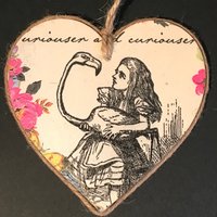 Holz Hängend 10cm X Alice Im Wunderland Doppelseitig von JanareGifts