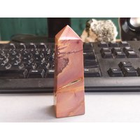 Rosa Jaspis Turm Obelisk Druse Kristall Natürliche Dekoration Seltene Stein Mineralsammlung von JaneFisherMinerals