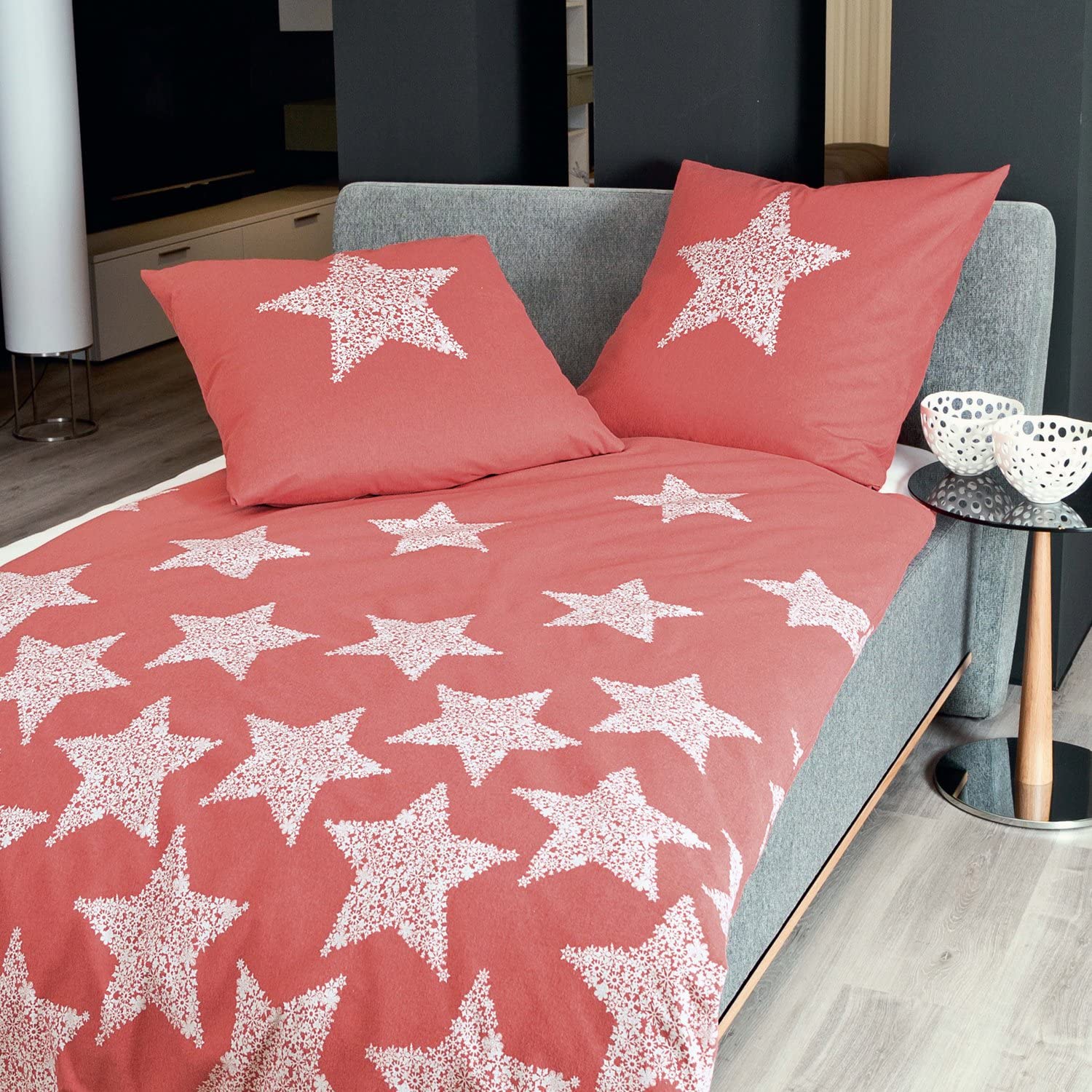 Janine Feinbiber Bettwäsche Davos 240x220 Sterne korallenrot weiß 65018-01 Janine Feinbiber Bettwäsche Davos 240x220 Sterne korallenrot weiß 65018-01 von Janine Design GmbH