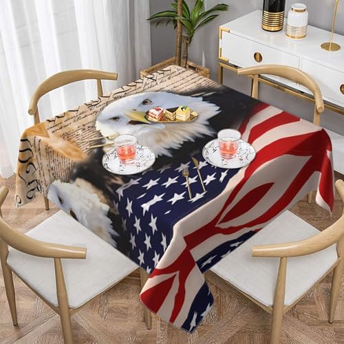 JaoXer Quadratische Tischdecke, Patriotischer Weißkopfseeadler mit amerikanischer Flagge, perfekt für drinnen und draußen, Esstisch, Couchtisch und Bürokonferenzen JaoXer Quadratische Tischdecke, Patriotischer Weißkopfseeadler mit amerikanischer Flagge, perfekt für drinnen und draußen, Esstisch, Couchtisch und Bürokonferenzen von JaoXer