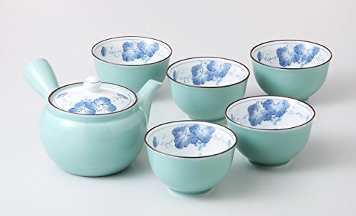 Japanisches Teeservice BUDO Grün Teeset aus Porzellan hergestellt in Japan Geschenkbox Teekanne 400 ml 5 Teetassen ø 9,2 cm, H 5,8 cm von Japan Shop Yumeya